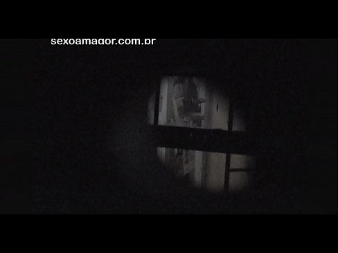 ❤️ Blondinko na skrivaj snema voajer iz soseske, skrit za votlimi opekami Krasni porniči na sl.my-hentai-gallery.ru ️❤