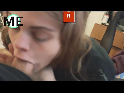 ❤️ Grlo kurac, raztrgane hlačne nogavice in raztrgane pete lepo spoznati Krasni porniči na sl.my-hentai-gallery.ru ️❤